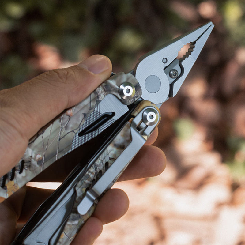 New Design Outdoor Multitool Multifunction Pliers Camping Survival 17 in 1 Folding